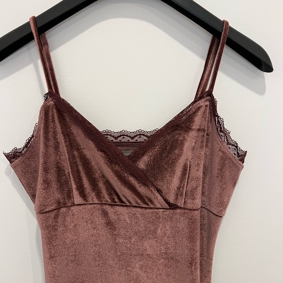 URBAN OUTFITTER DRESS - Picture 2 of 3